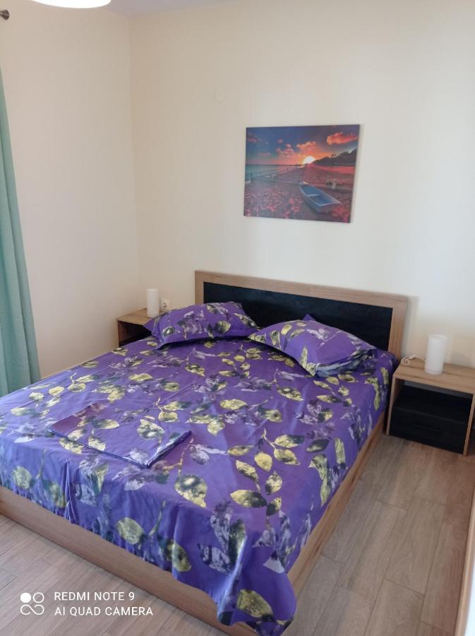 Sunset Apartment